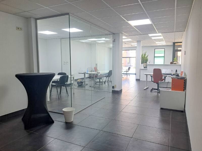Handelszaak te huur in Denderhoutem 9450 1100.00€ slaapkamers m² - Zoekertje 505588