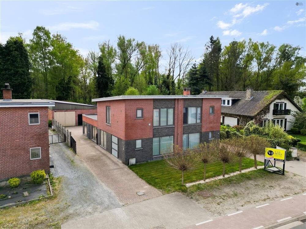 Huis te  koop in Stekene 9190 387000.00€ 4 slaapkamers 330.00m² - Zoekertje 507364