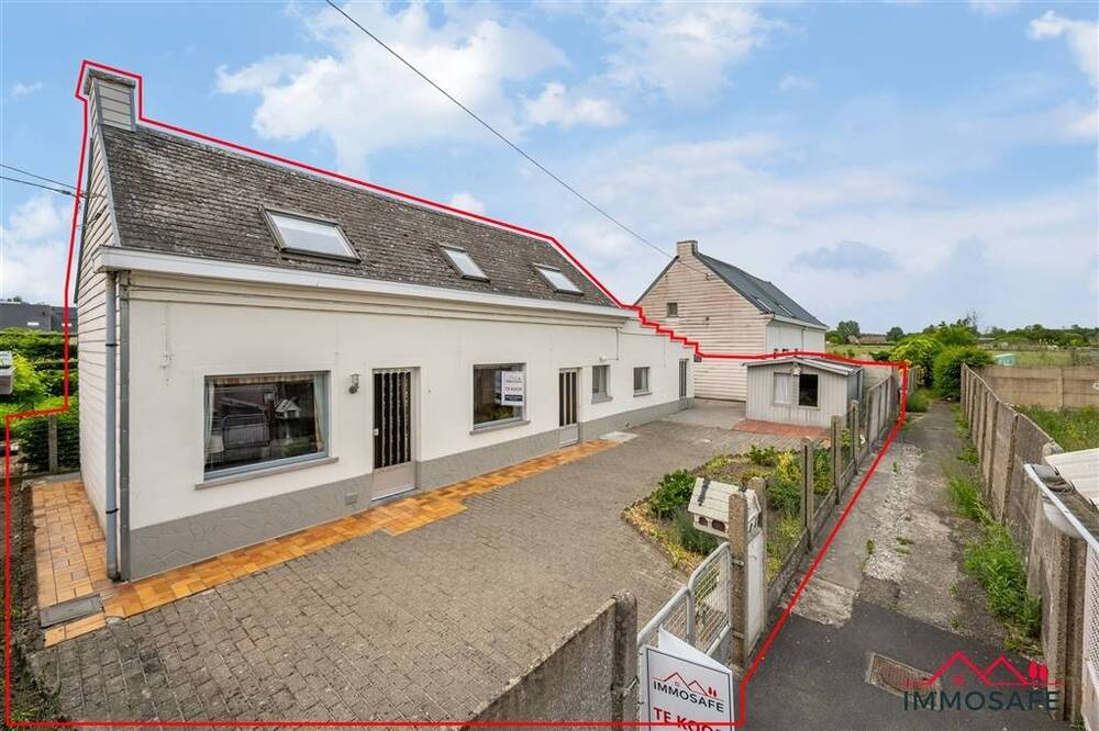 Huis te  koop in Vlierzele 9520 144000.00€ 3 slaapkamers 121.00m² - Zoekertje 506411