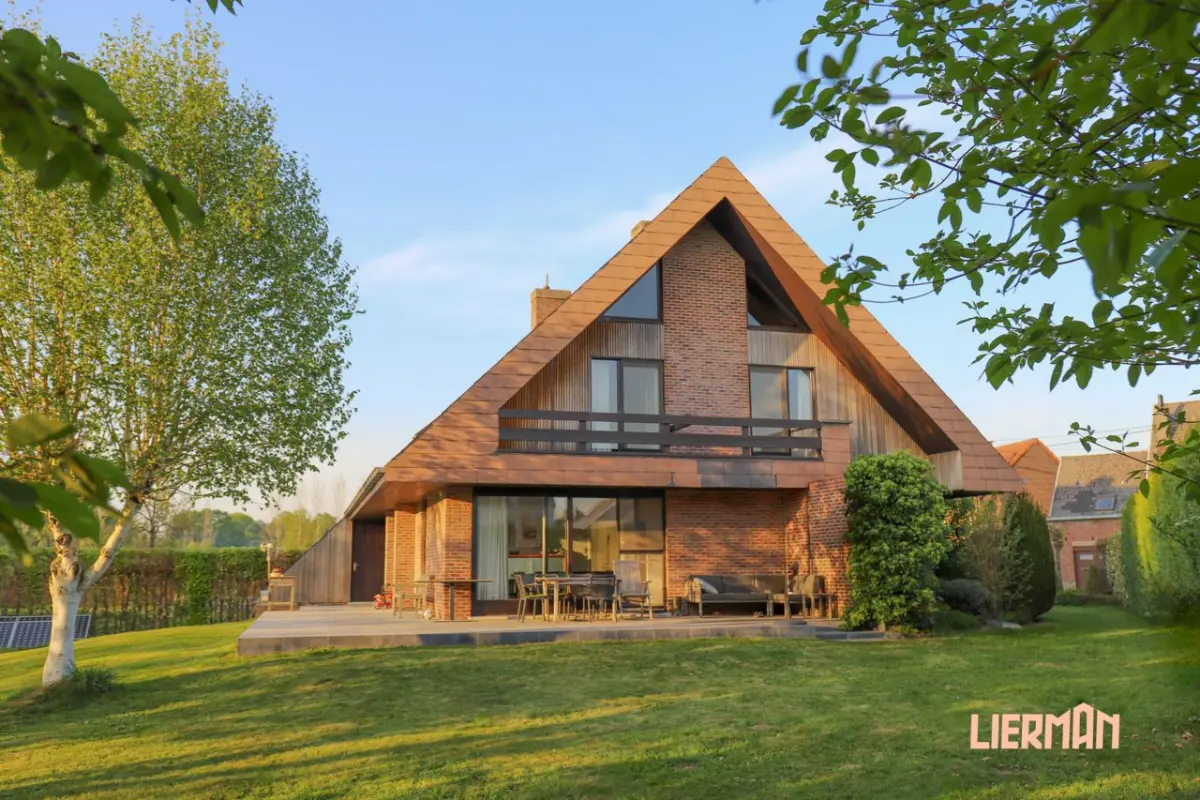 Huis te  koop in Aaigem 9420 525000.00€ 4 slaapkamers 295.00m² - Zoekertje 509888