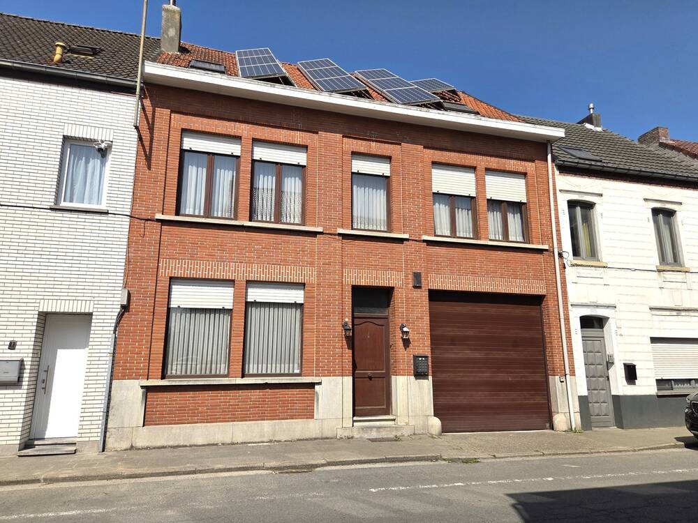 Huis te koop in Denderleeuw 9470 349000.00€ 5 slaapkamers 200.00m² - Zoekertje 510903