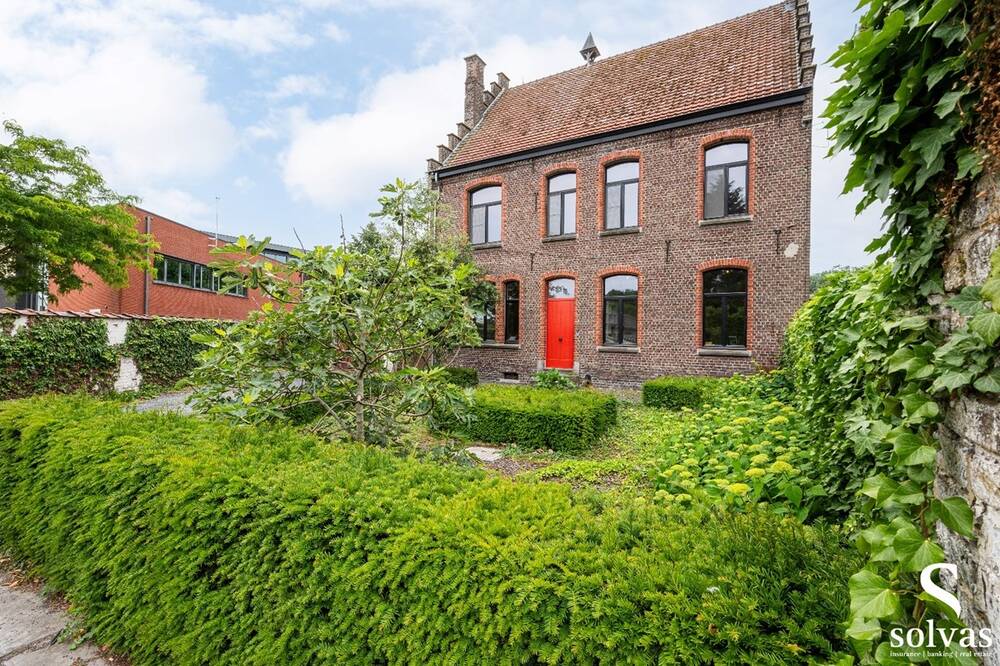 Huis te koop in Eeklo 9900 725000.00€ 4 slaapkamers 387.00m² - Zoekertje 510606