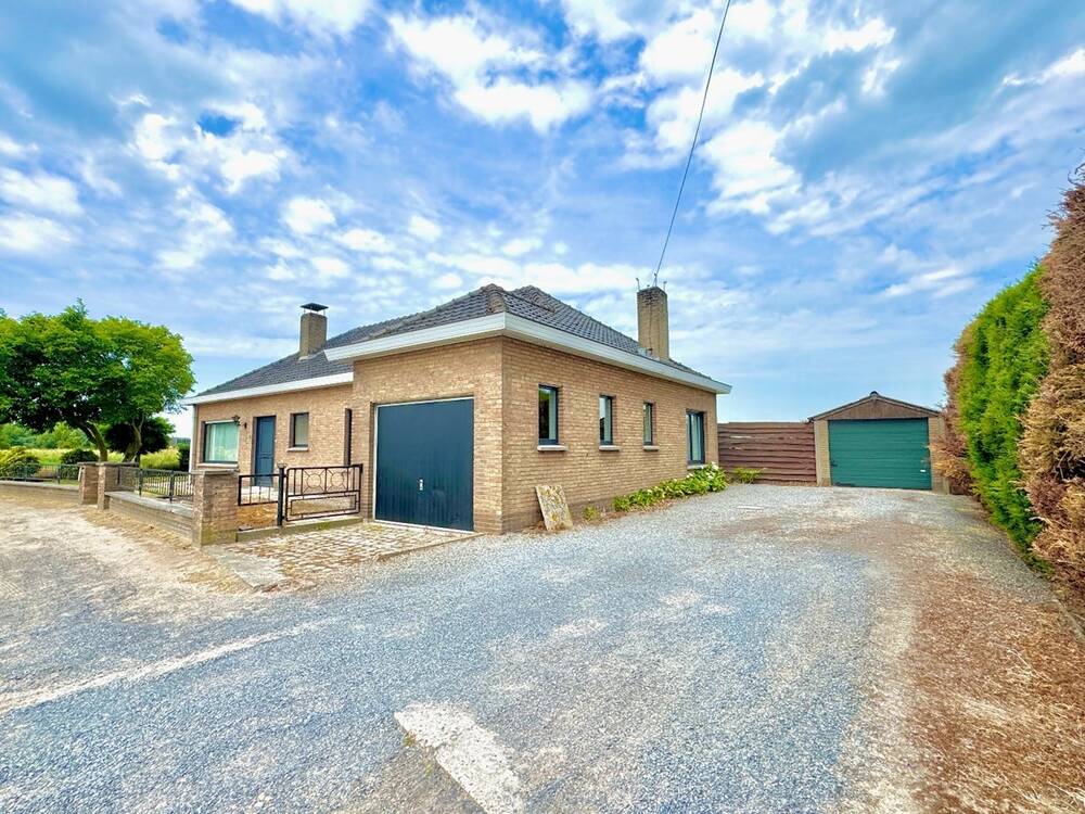 Bungalow te  koop in Wachtebeke 9185 340000.00€ 3 slaapkamers 151.00m² - Zoekertje 512103