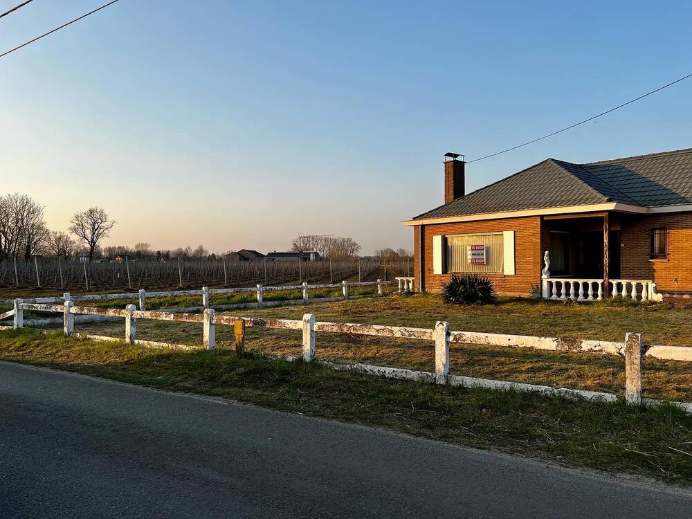 Bungalow te  koop in Ouwegem 9750 399000.00€ 2 slaapkamers 150.00m² - Zoekertje 512505
