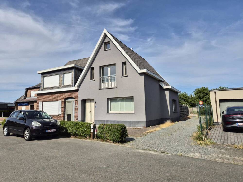 Huis te  huur in Wichelen 9260 950.00€ 3 slaapkamers 164.00m² - Zoekertje 513583