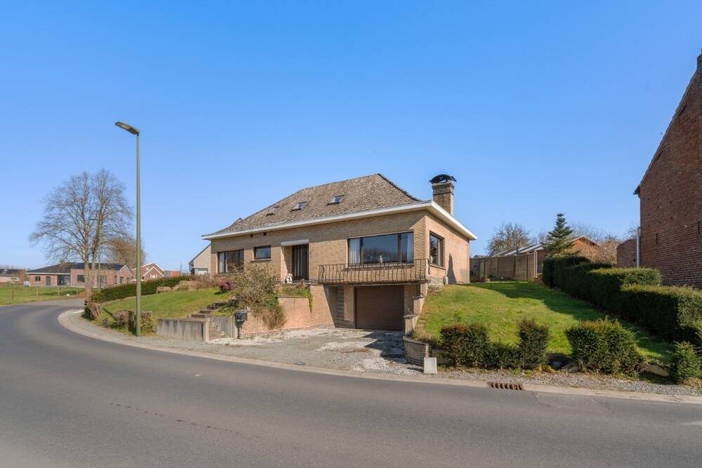 Huis te in Galmaarden 1570 350000.00€ 4 slaapkamers 211.00m² - Zoekertje 515132