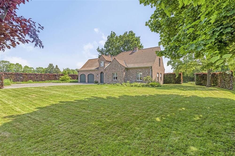 Huis te koop in Leupegem 9700 669000.00€ 3 slaapkamers 260.00m² - Zoekertje 513603