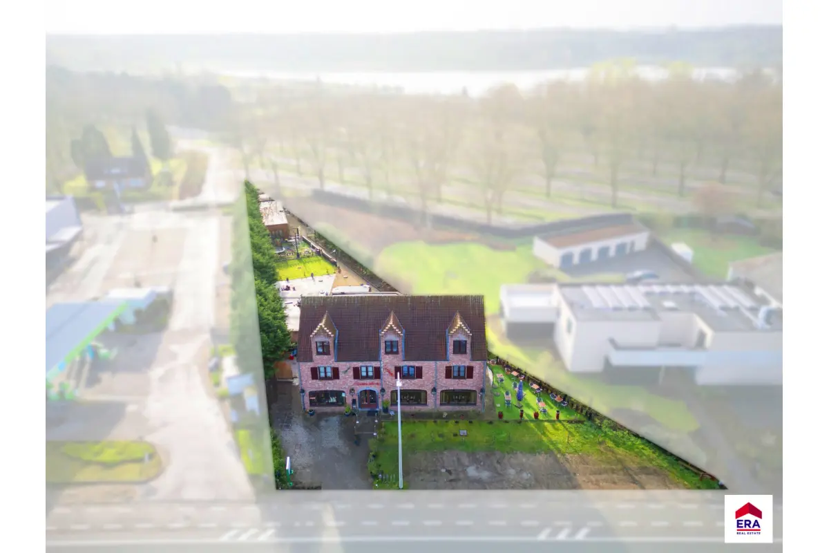 Handelszaak te  koop in Sint-Niklaas 9100 900000.00€ 0 slaapkamers 651.00m² - Zoekertje 514974