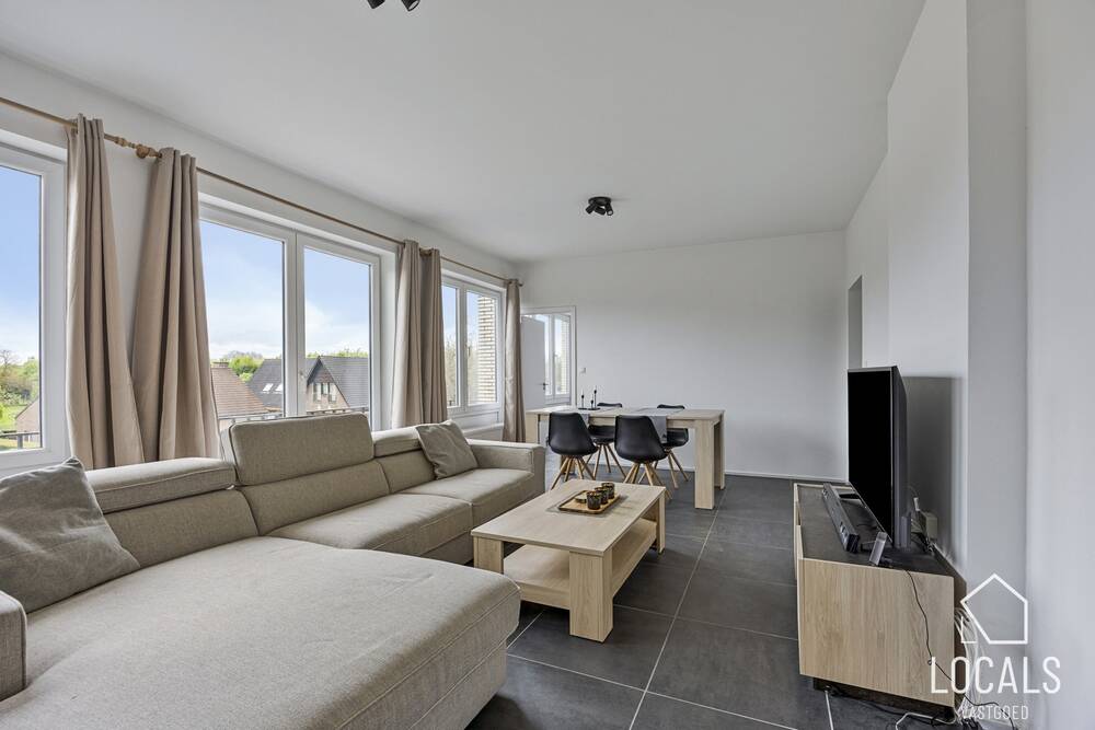 Appartement te  koop in Nieuwerkerken 9320 229000.00€ 3 slaapkamers 98.00m² - Zoekertje 515028