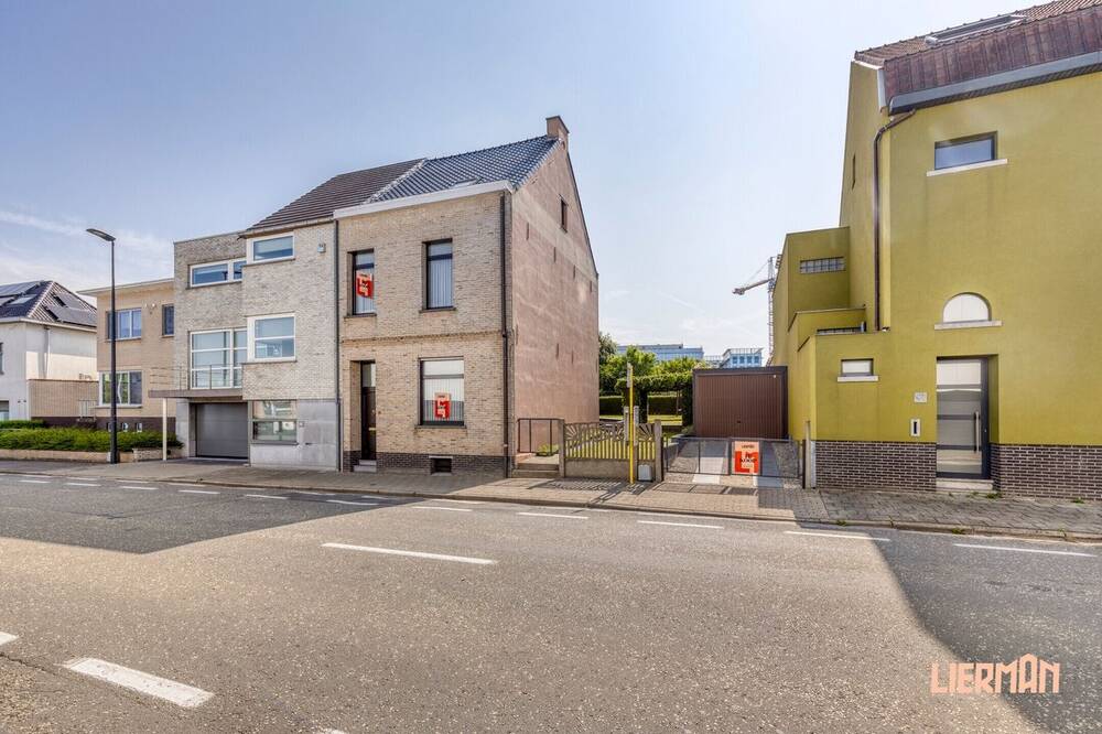 Huis te  koop in Aalst 9300 289000.00€ 4 slaapkamers 180.00m² - Zoekertje 517741