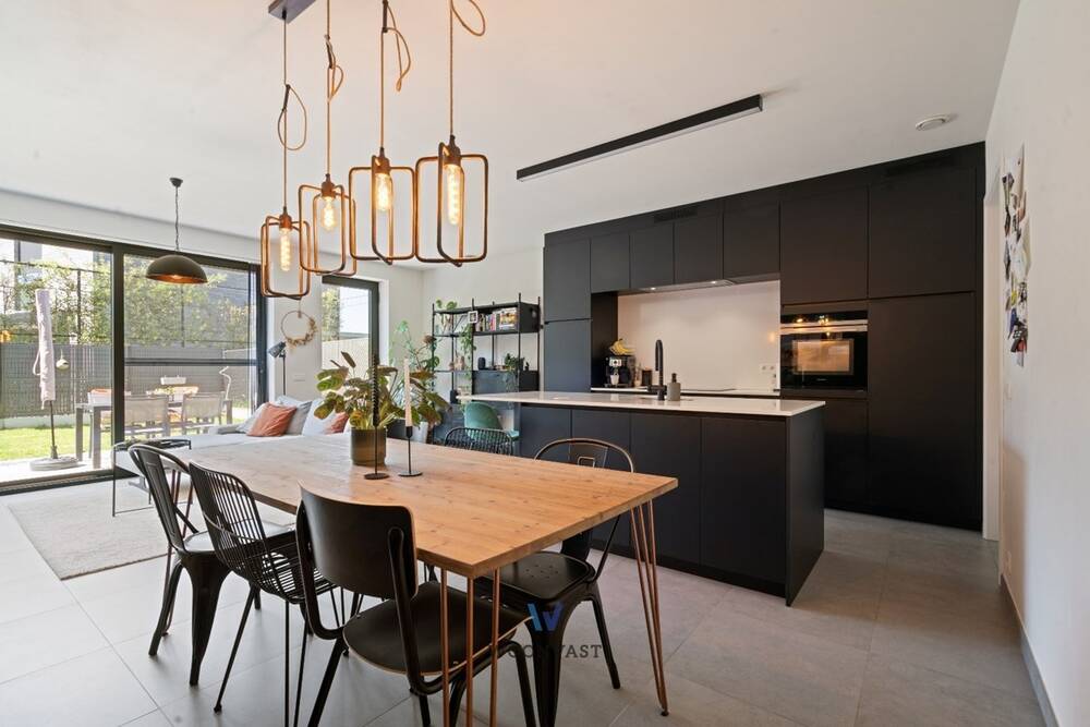 Huis te  koop in Lebbeke 9280 469000.00€ 5 slaapkamers 207.00m² - Zoekertje 517158