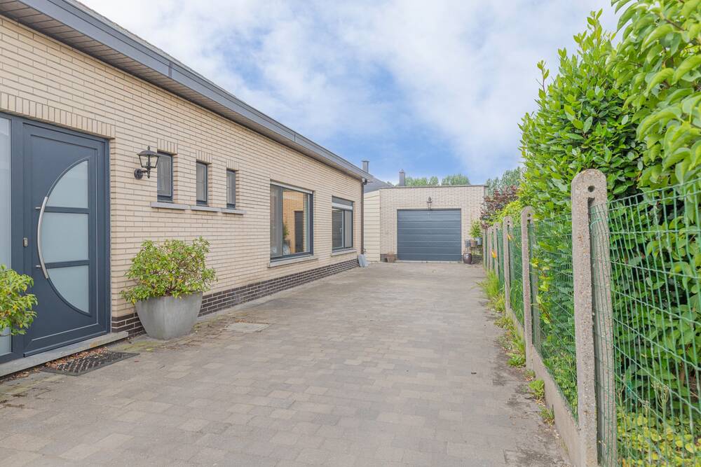 Huis te koop in Dendermonde 9200 435000.00€ 3 slaapkamers 178.00m² - Zoekertje 515581