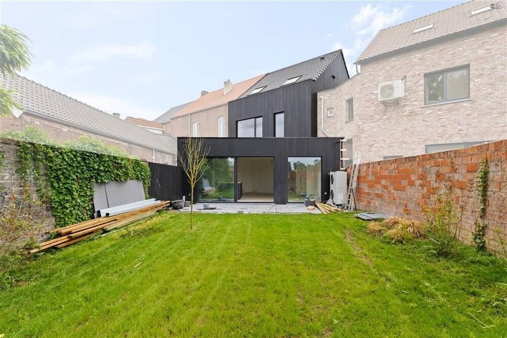 Huis te koop in Moerbeke-Waas 9180 392562.00€ 5 slaapkamers 175.00m² - Zoekertje 518247