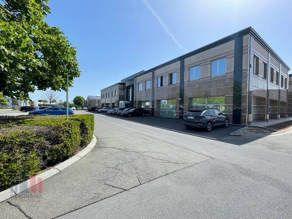 Handelszaak te huur in Deinze 9800 1664.00€ slaapkamers 363.00m² - Zoekertje 518140