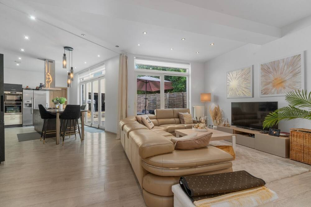 Appartement te  koop in Denderwindeke 9400 290000.00€ 3 slaapkamers 184.00m² - Zoekertje 518050