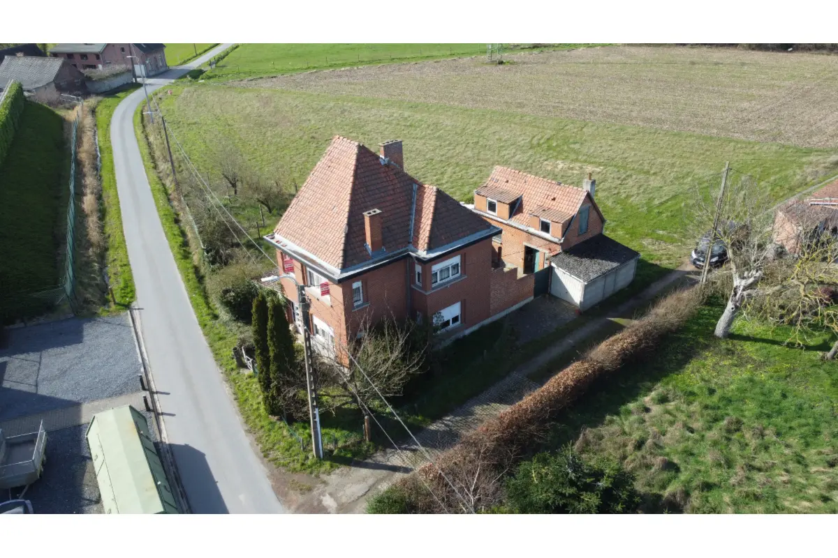 Huis te  koop in Lebbeke 9280 275000.00€ 4 slaapkamers 120.00m² - Zoekertje 521103