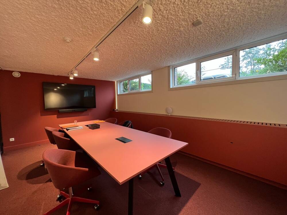Handelszaak te  huur in Mariakerke 9030 4000.00€  slaapkamers 80.00m² - Zoekertje 520544