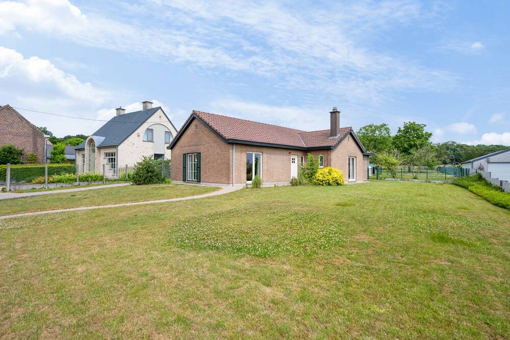 Huis te  koop in Grimminge 9506 425000.00€ 4 slaapkamers m² - Zoekertje 521790