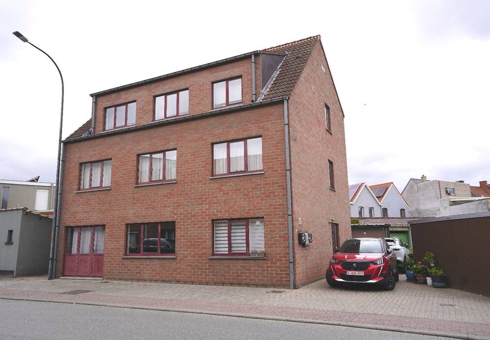 Huis te koop in Zele 9240 425000.00€ 6 slaapkamers 300.00m² - Zoekertje 521239