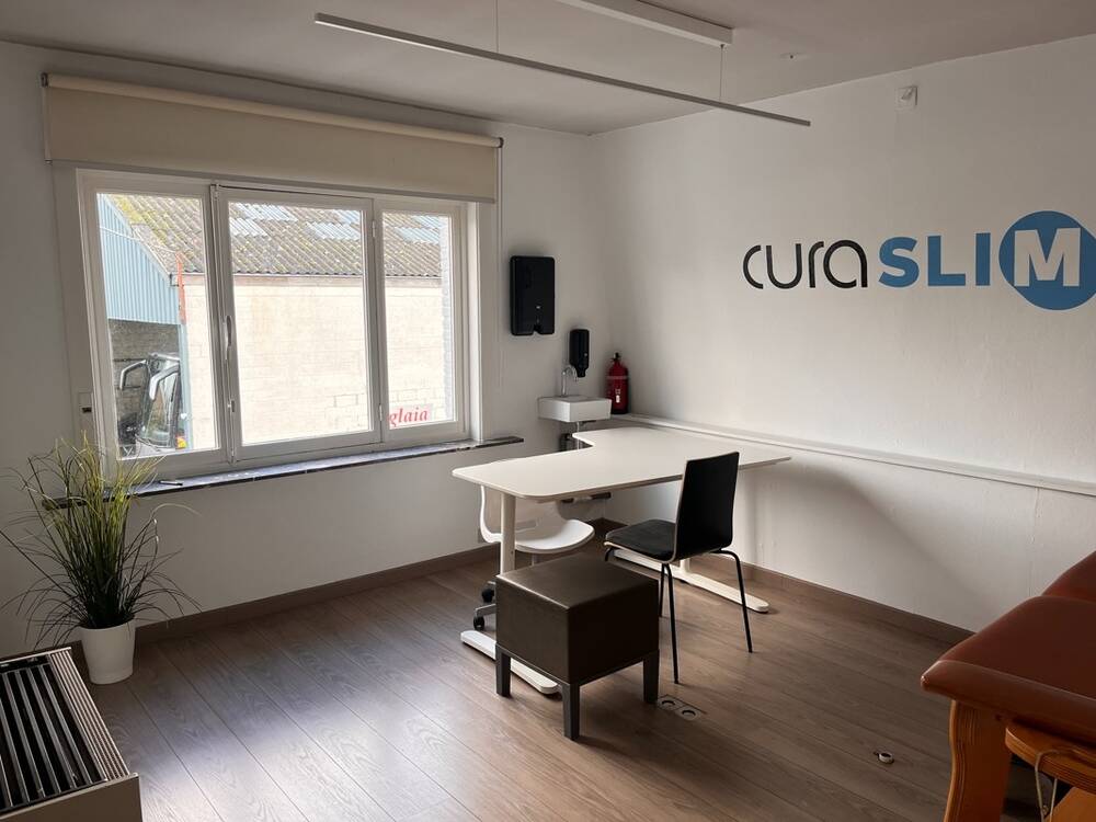 Handelszaak te huur in Oudenaarde 9700 300.00€ slaapkamers 21.00m² - Zoekertje 522542