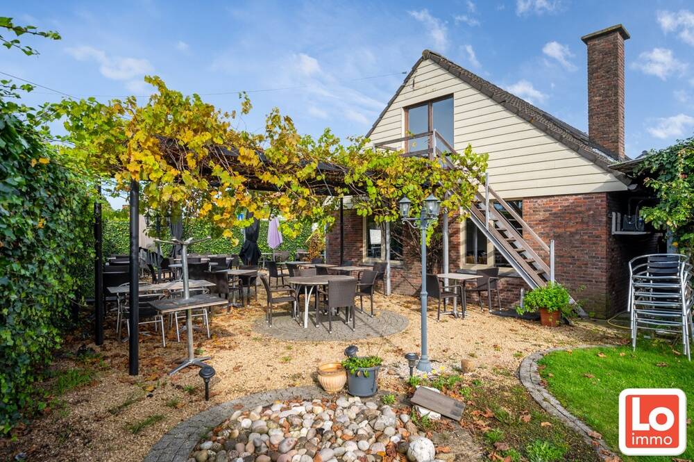Huis te koop in Lochristi 9080 498000.00€ slaapkamers 258.00m² - Zoekertje 522180