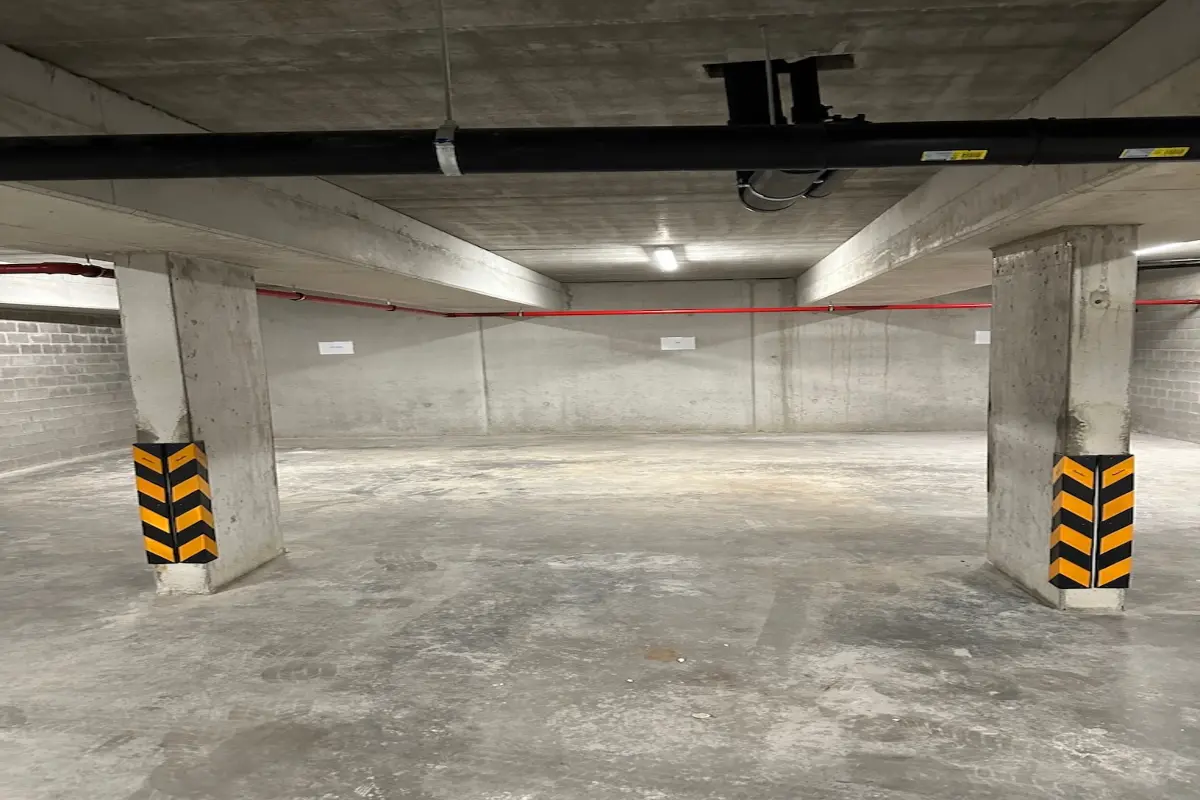 Parking & garage te  huur in Evergem 9940 60.00€  slaapkamers m² - Zoekertje 522109