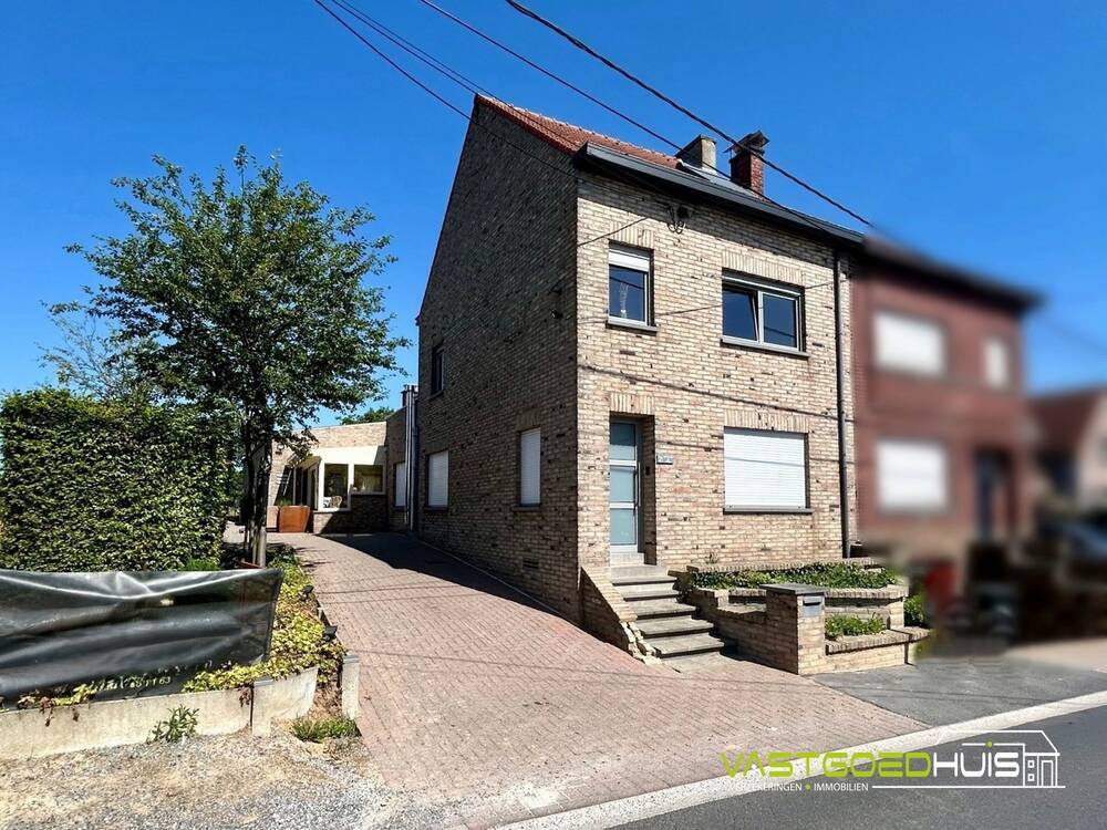 Huis te  koop in Denderwindeke 9400 398000.00€ 3 slaapkamers 182.00m² - Zoekertje 523251