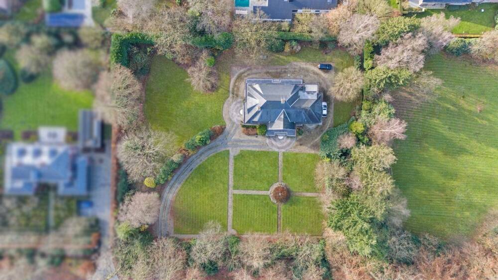 Huis te koop in Sint-Martens-Latem 9830 0.00€ 5 slaapkamers 453.00m² - Zoekertje 523053