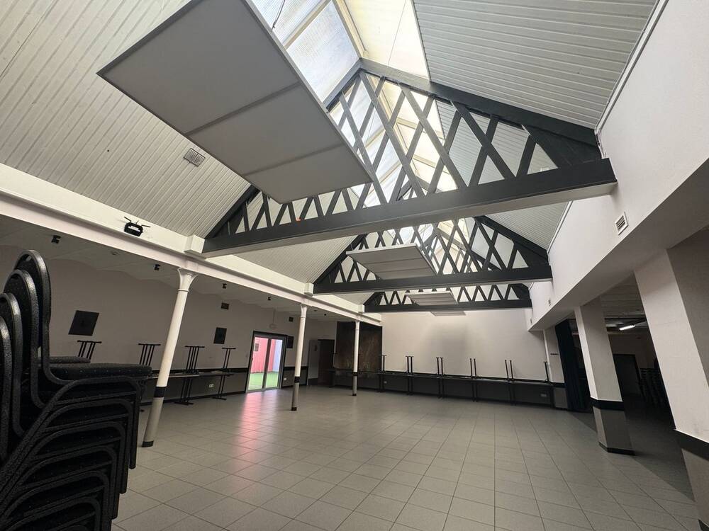 Handelszaak te  koop in Aalst 9300 395000.00€  slaapkamers m² - Zoekertje 523255