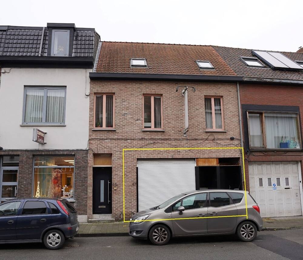Handelszaak te  huur in Wondelgem 9032 1250.00€  slaapkamers 159.00m² - Zoekertje 523401