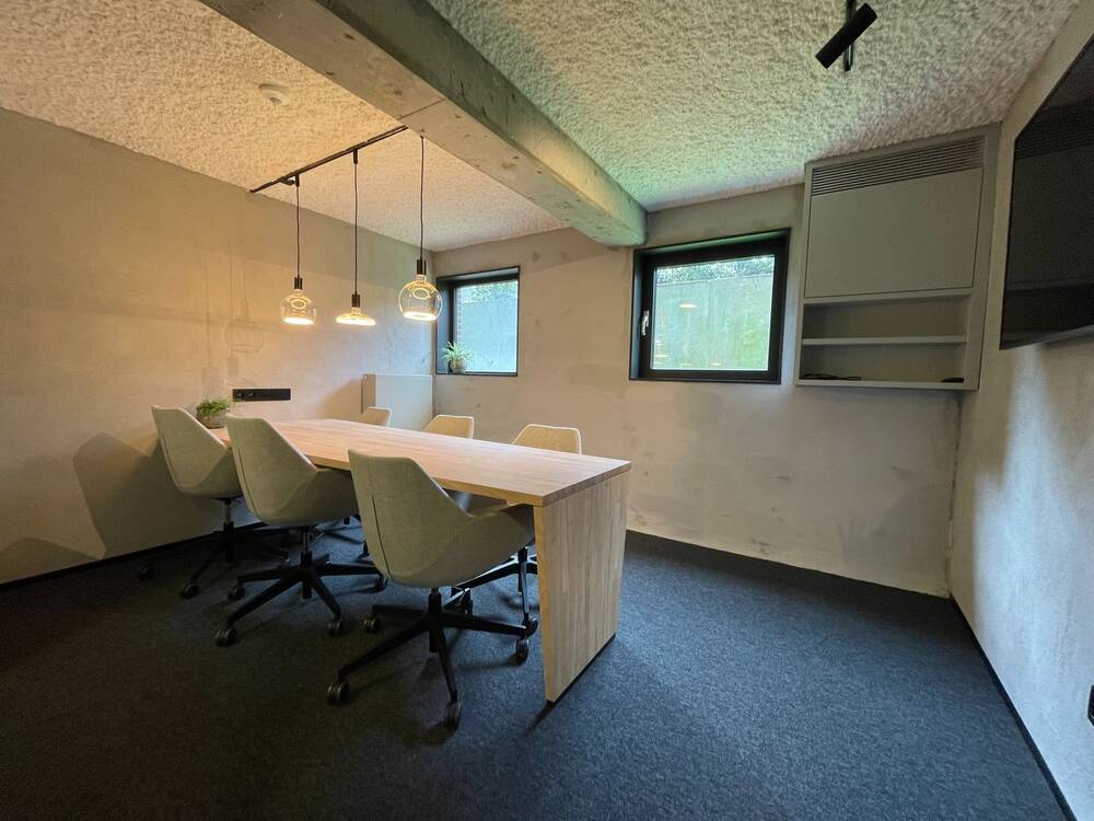 Handelszaak te  huur in Melle 9090 3600.00€  slaapkamers 48.00m² - Zoekertje 524312