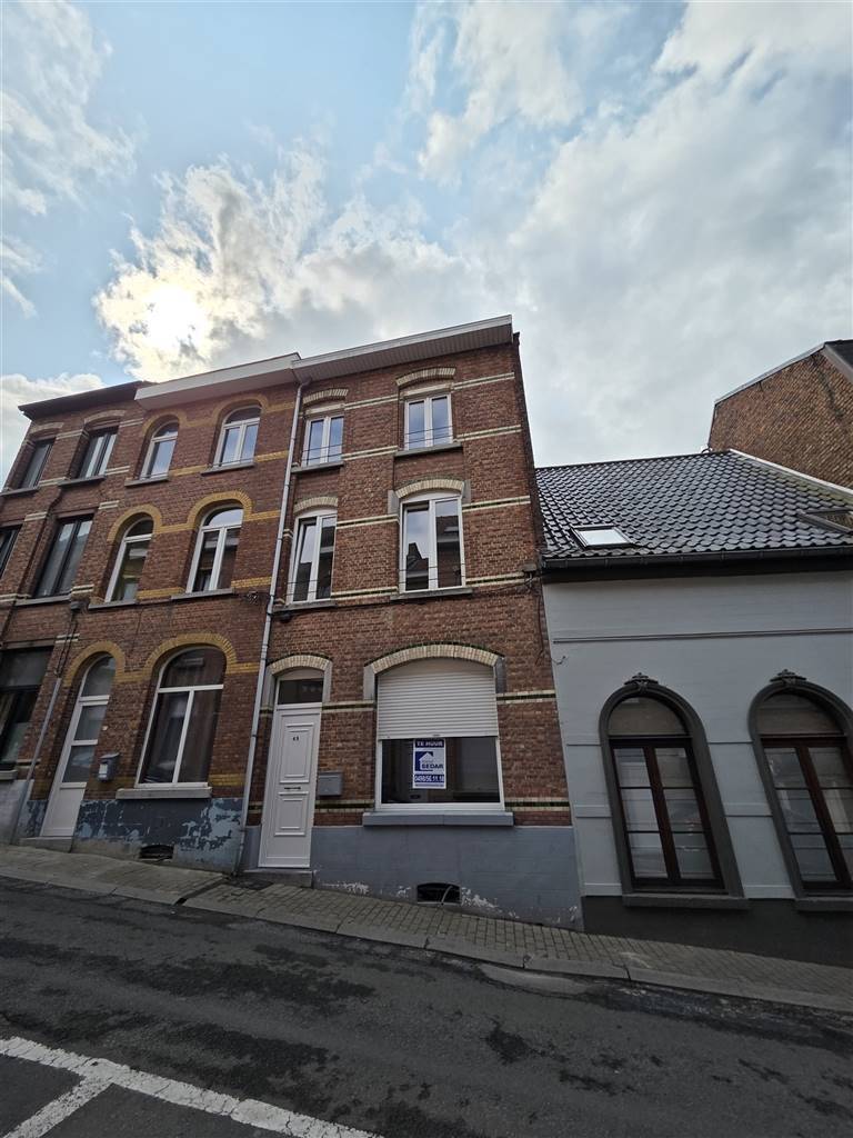 Huis te koop in Geraardsbergen 9500 210000.00€ 3 slaapkamers 165.00m² - Zoekertje 528291