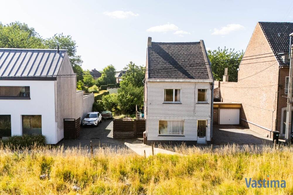 Huis te koop in Erembodegem 9320 274000.00€ 2 slaapkamers 181.00m² - Zoekertje 525174