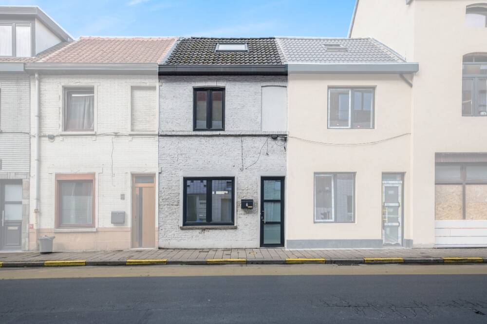 Huis te koop in Sint-Amandsberg 9040 324900.00€ 2 slaapkamers 81.00m² - Zoekertje 525877