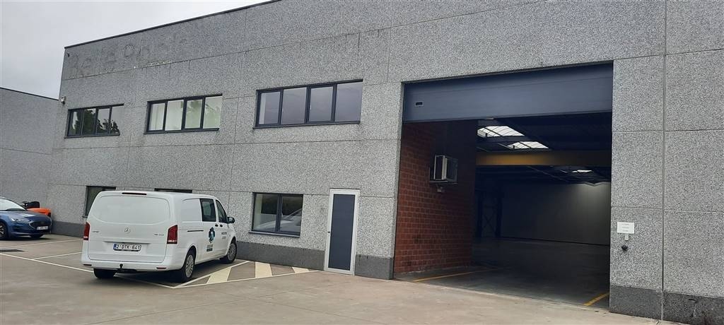 Handelszaak te huur in Evergem 9940 8050.00€ slaapkamers m² - Zoekertje 527126