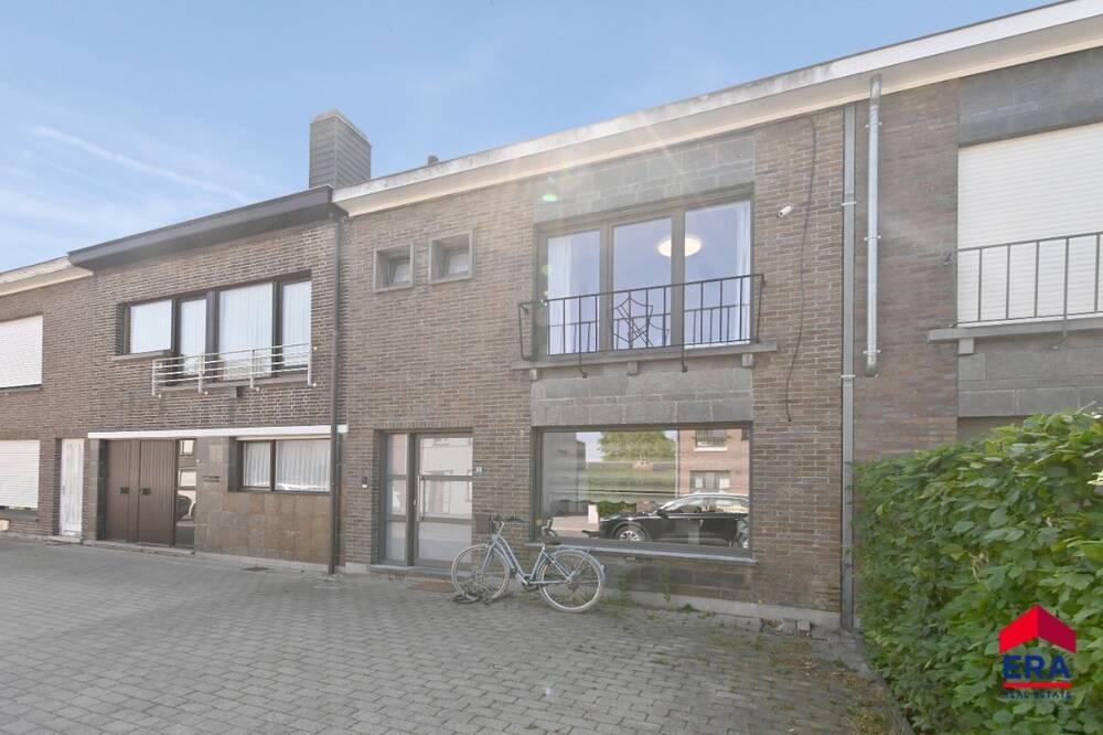 Huis te koop in Eeklo 9900 340000.00€ 4 slaapkamers 137.00m² - Zoekertje 527919