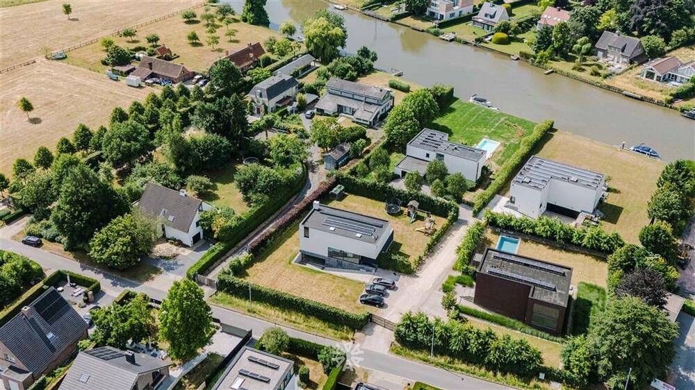 Huis te koop in Drongen 9031 975000.00€ 4 slaapkamers 263.00m² - Zoekertje 527775