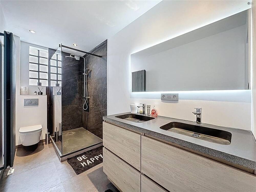 Huis te koop in Sint-Niklaas 9100 399000.00€ 4 slaapkamers 177.00m² - Zoekertje 527698