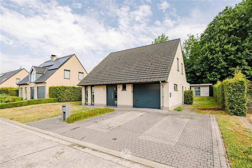 Huis te koop in Dikkelvenne 9890 525000.00€ 3 slaapkamers 214.00m² - Zoekertje 527804
