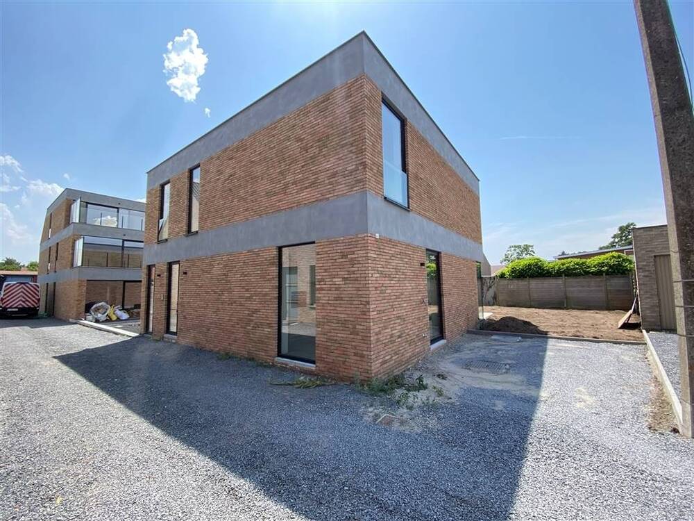Huis te huur in Sleidinge 9940 1300.00€ 3 slaapkamers 186.00m² - Zoekertje 528022