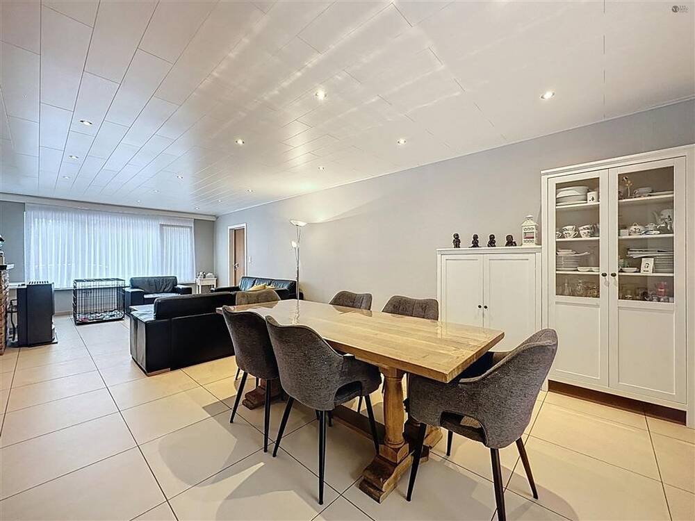 Huis te koop in Sint-Niklaas 9100 339000.00€ 3 slaapkamers 150.00m² - Zoekertje 527707