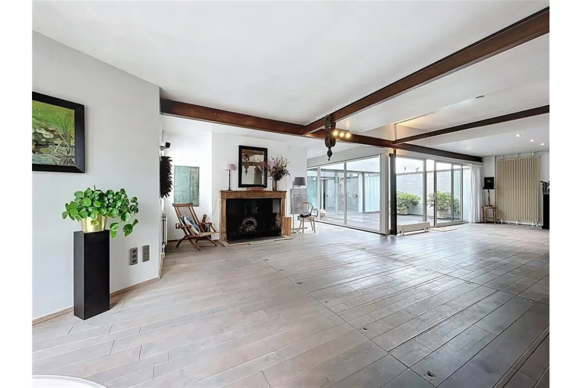 Loft te  koop in Sint-Niklaas 9100 899000.00€ 6 slaapkamers 460.00m² - Zoekertje 529245