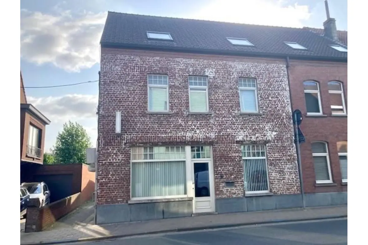 Handelszaak te  huur in Kluisbergen 9690 590.00€  slaapkamers 90.00m² - Zoekertje 528777