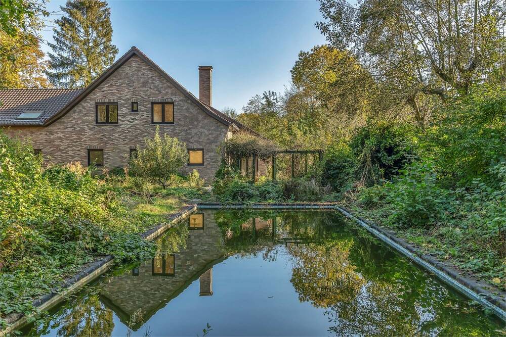 Huis te koop in Sint-Martens-Latem 9830 1950000.00€ 5 slaapkamers 528.00m² - Zoekertje 528553