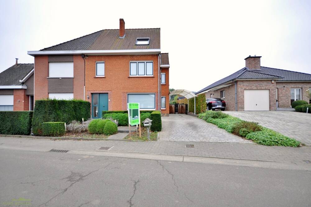 Huis te koop in Kluisbergen 9690 349000.00€ 4 slaapkamers 211.00m² - Zoekertje 528462