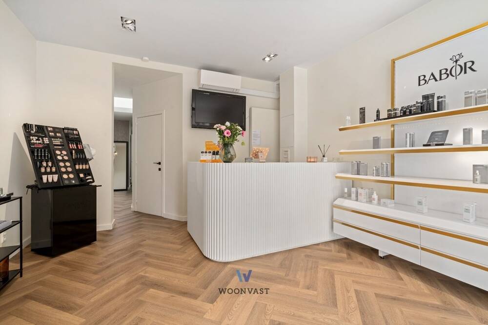 Handelszaak te koop in Lebbeke 9280 519000.00€ slaapkamers 276.00m² - Zoekertje 529868