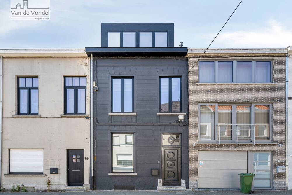 Huis te  koop in Aalst 9300 399000.00€ 2 slaapkamers 155.00m² - Zoekertje 530101