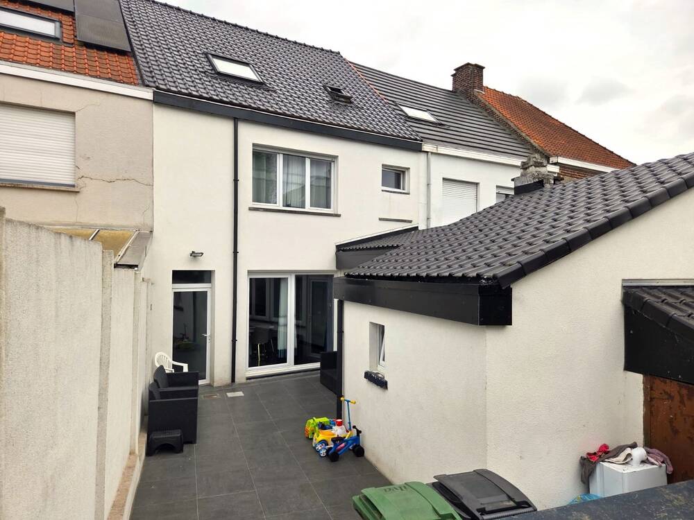 Huis te in Denderleeuw 9470 349000.00€ 5 slaapkamers 148.00m² - Zoekertje 529838
