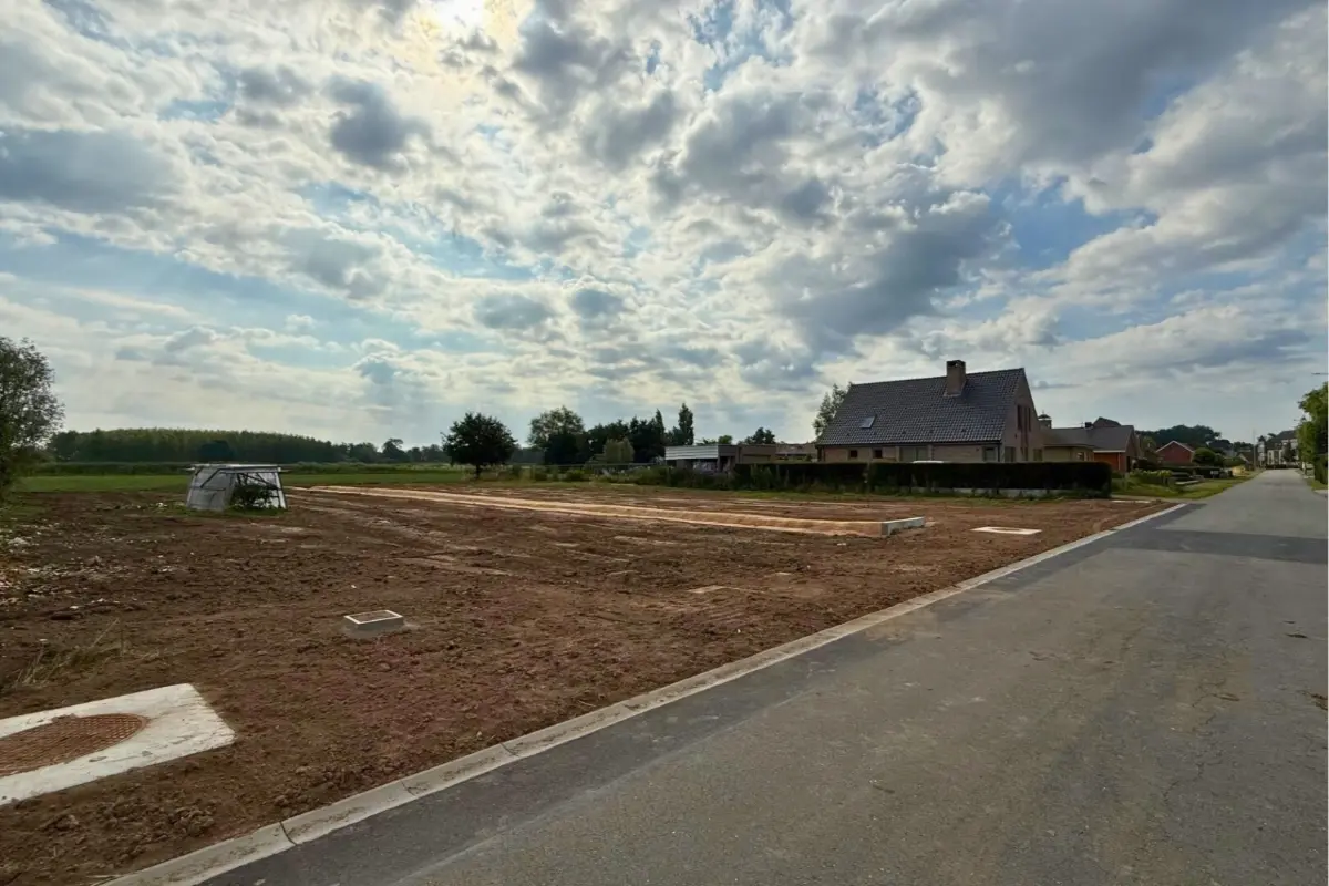 Bouwgrond te  koop in Stekene 9190 285000.00€  slaapkamers m² - Zoekertje 529659