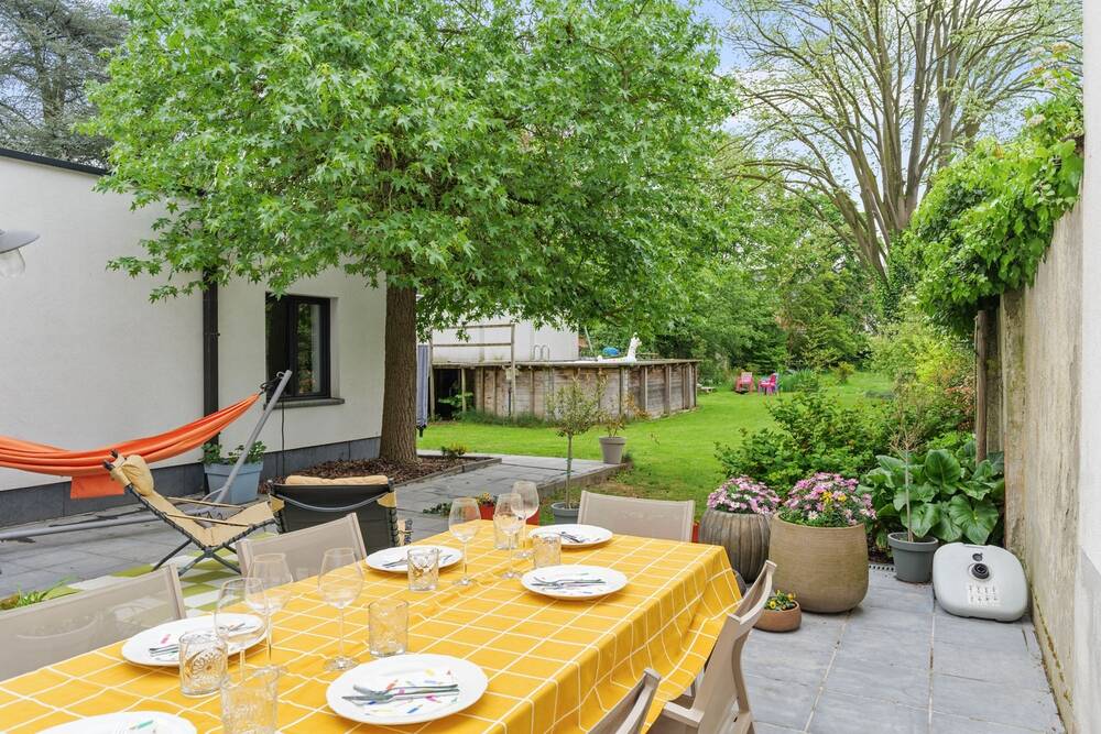 Huis te koop in Sint-Niklaas 9100 695000.00€ 6 slaapkamers 432.00m² - Zoekertje 530510